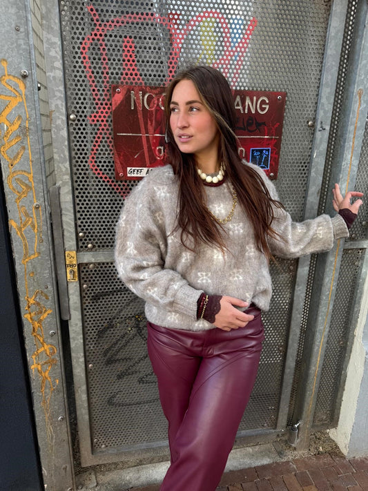 STUDIO AR ALYSSA BRUSHED LOGO KNIT CLAY