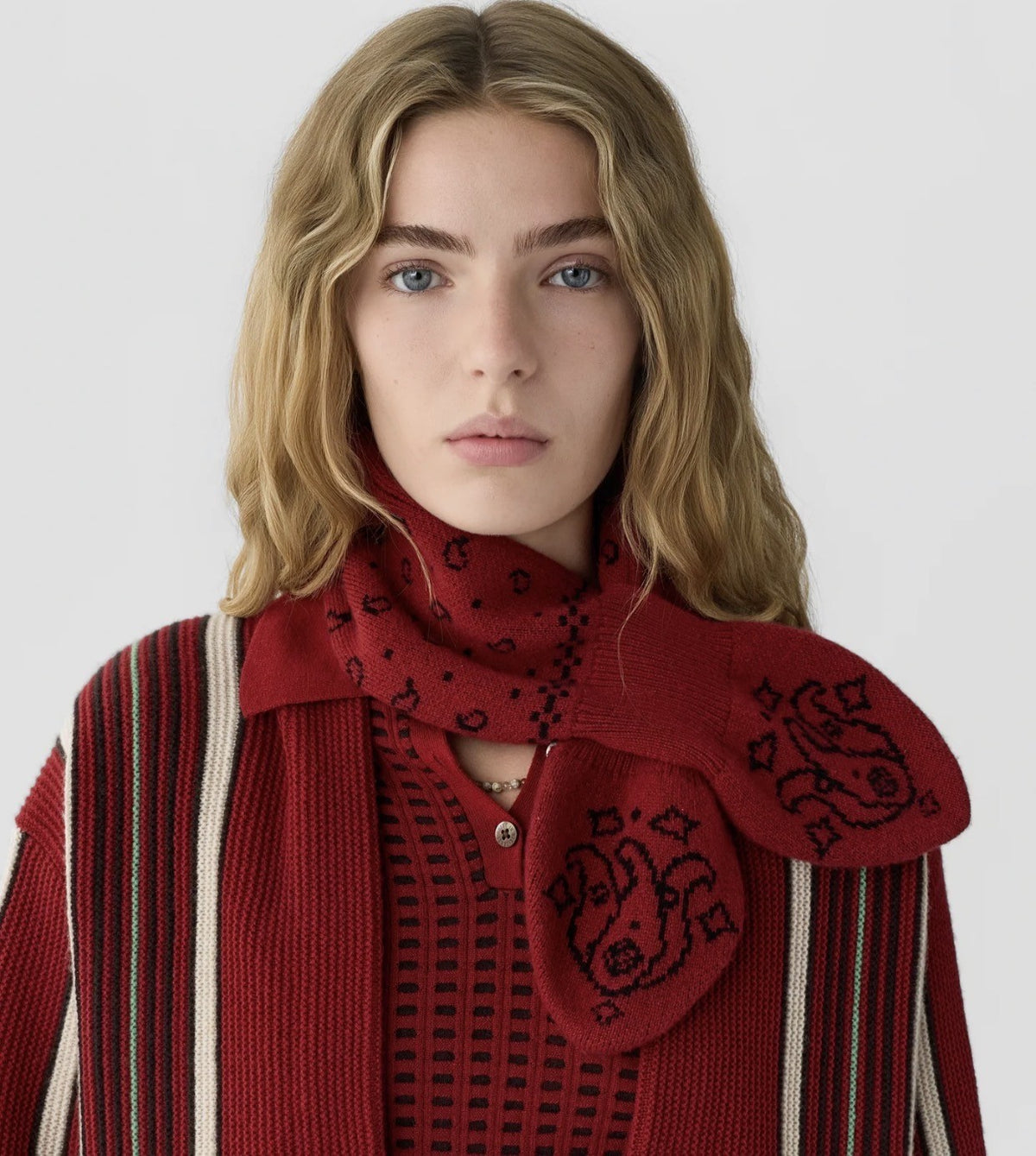 GUEST IN RESIDENCE BANDANA BOWTIE SHAWL - CARMINE/BLACK