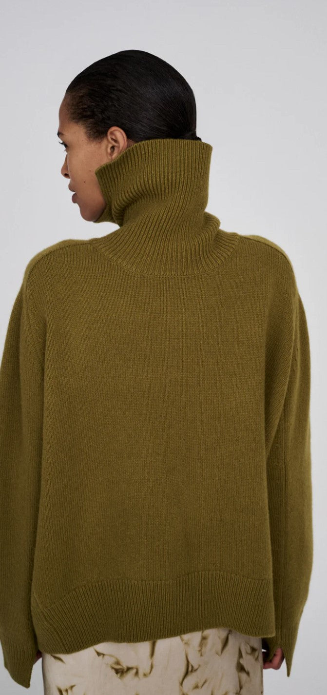 RABENS SALONER CELLY ROLL NECK SWEATER - FERN/GREEN