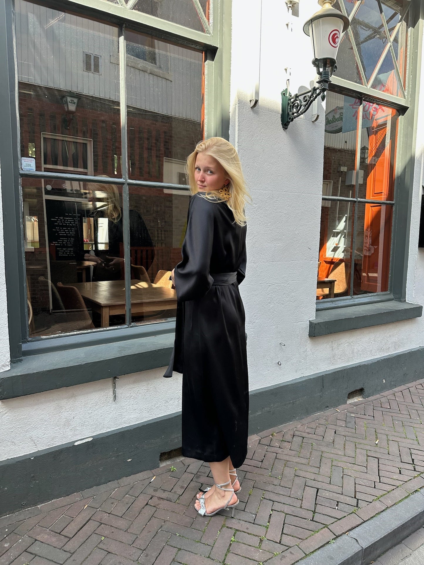 SEA ME HAPPY DRESS- OLIVIA SATIN JURK - ZWART