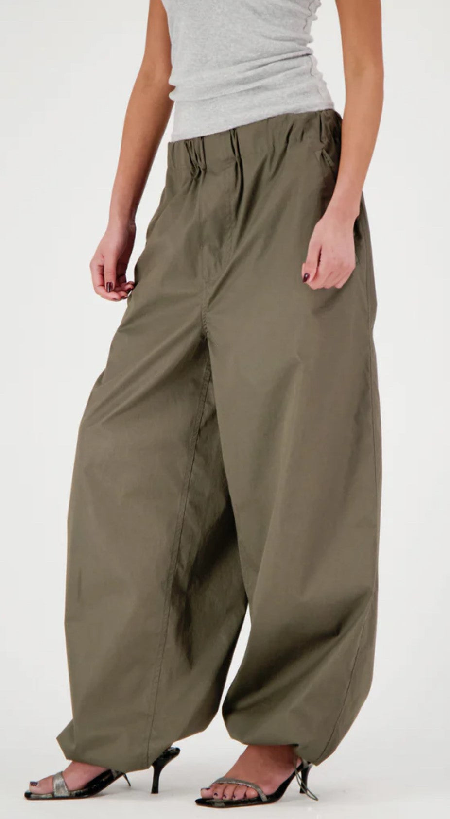 How to style my Parachut Pants