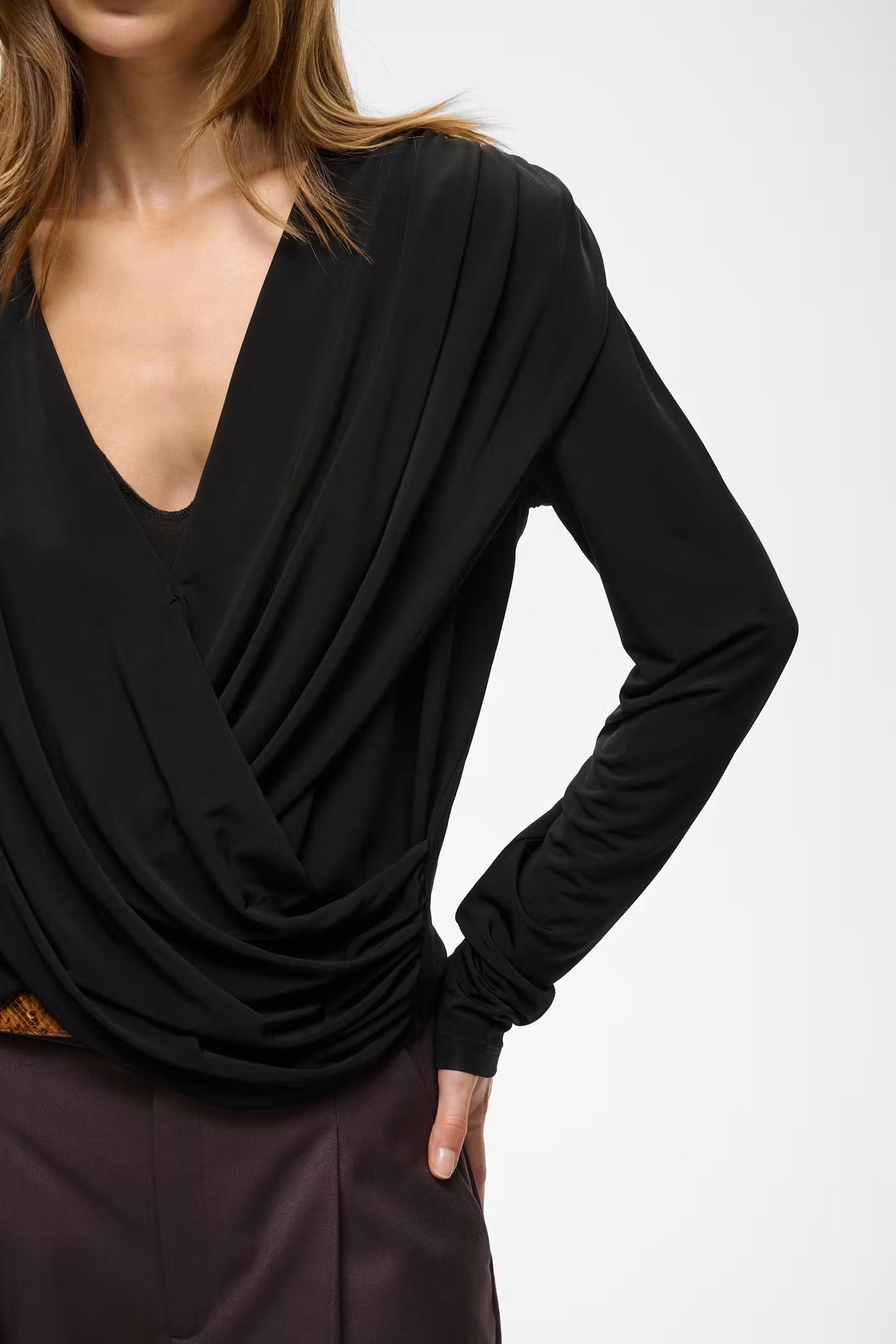 GESTUZ JOSEFI BLOUSE BLACK