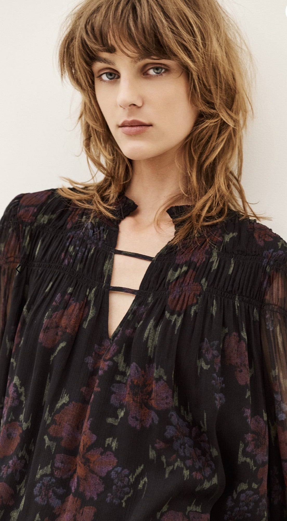 BASH DOUCE BLOUSE - ZWART MET BLOEM
