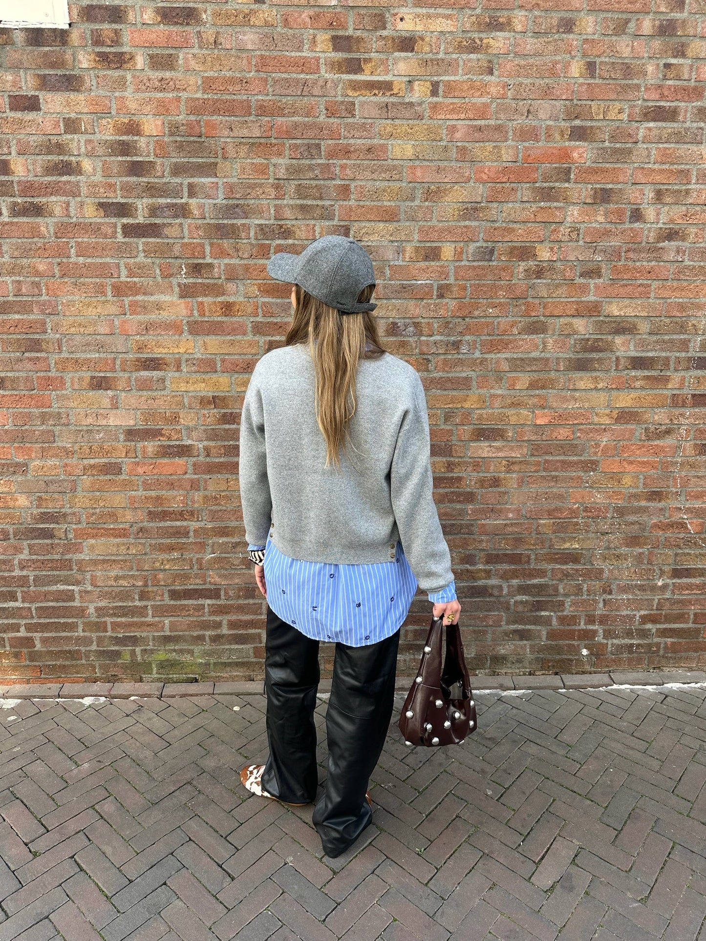 GUEST IN RESIDENCE COLLEGIATE CARDIGAN - GREY