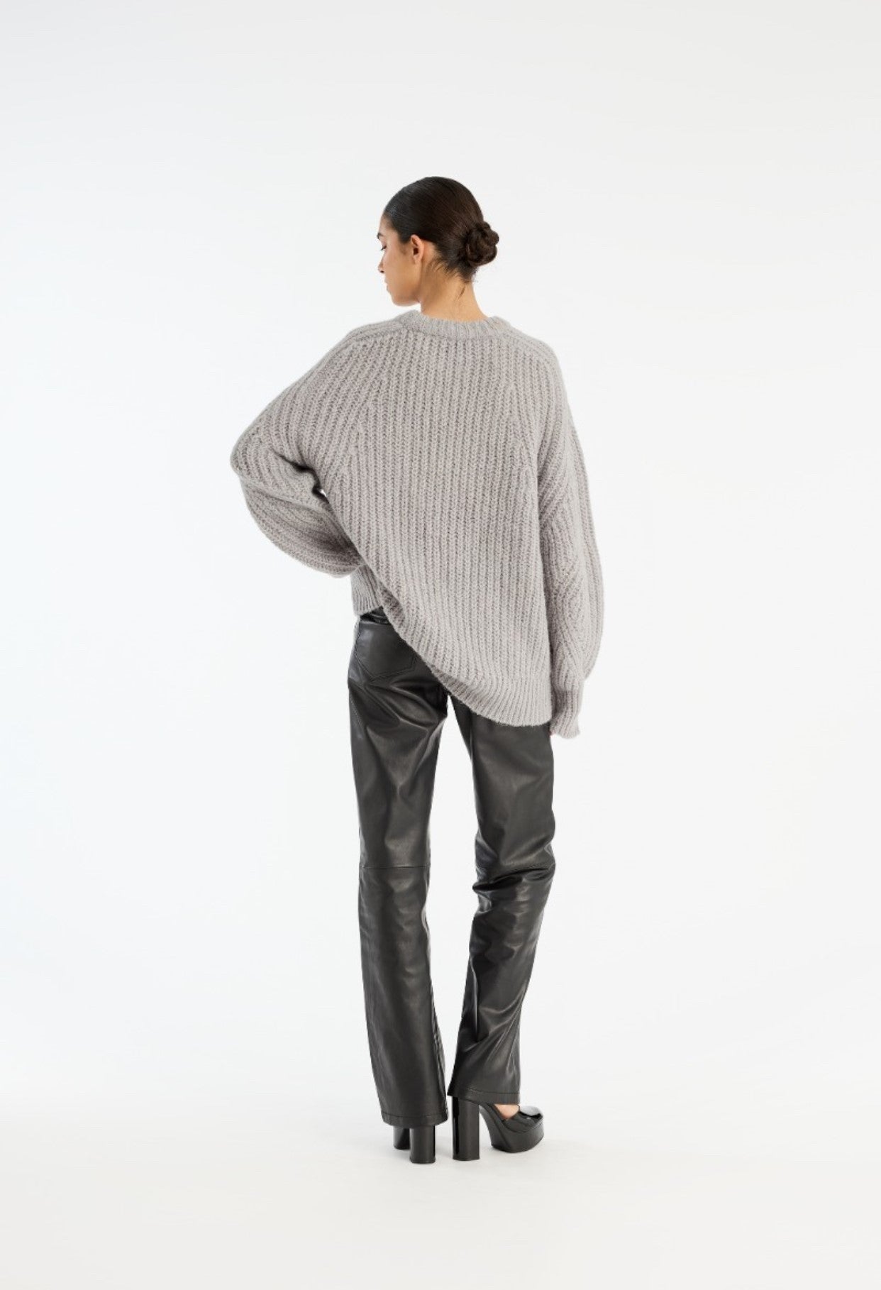 ROTATE STRAIGHT LEATHER PANTS -ZWART