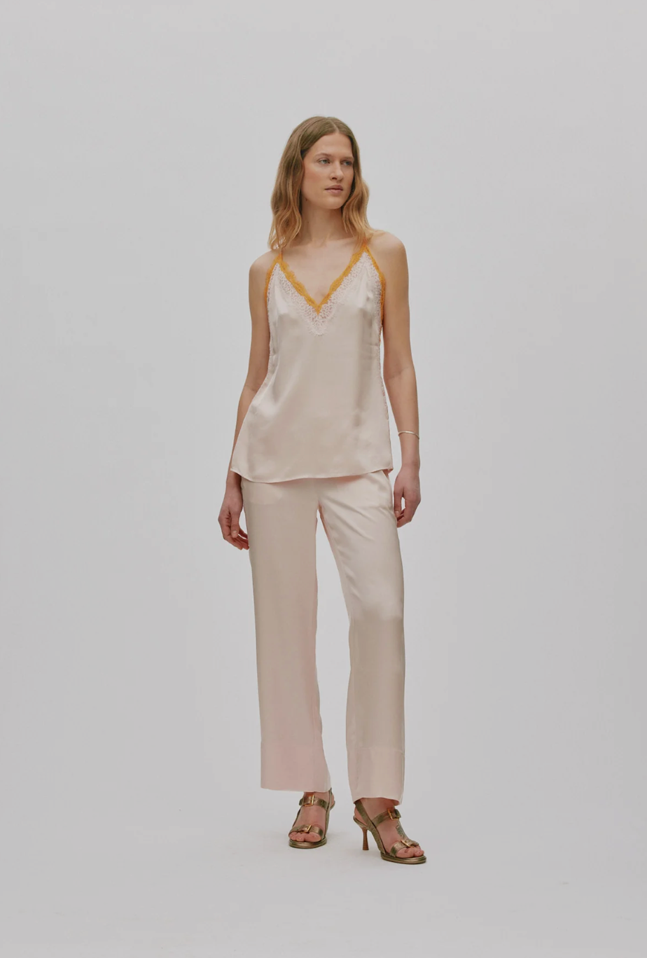 RABENS SALONER CONTRAST LACE CAMISOLE TOP - LIGHT ROSE