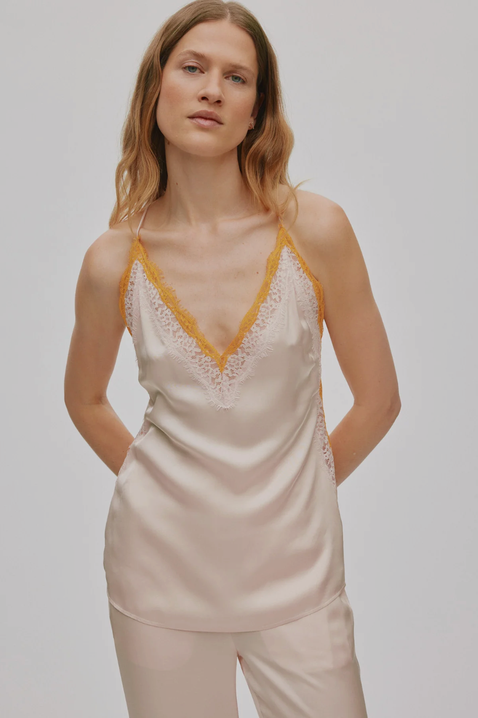 RABENS SALONER CONTRAST LACE CAMISOLE TOP - LIGHT ROSE