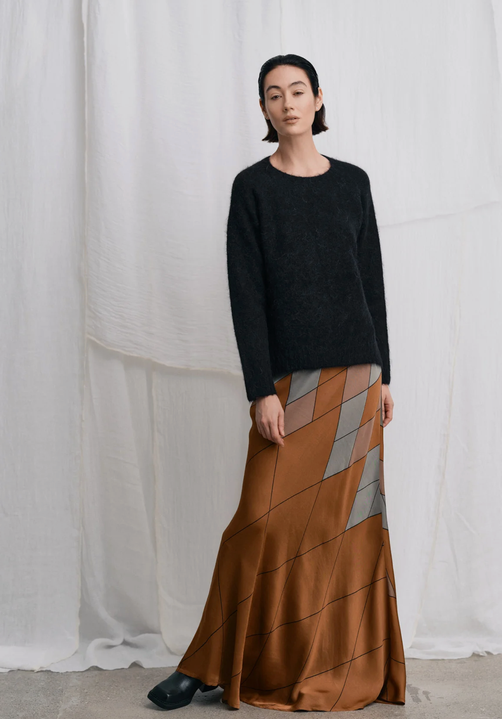 RABENS SALONER DINEA FLUFFY KNIT OPEN BACK SWEATER BLACK