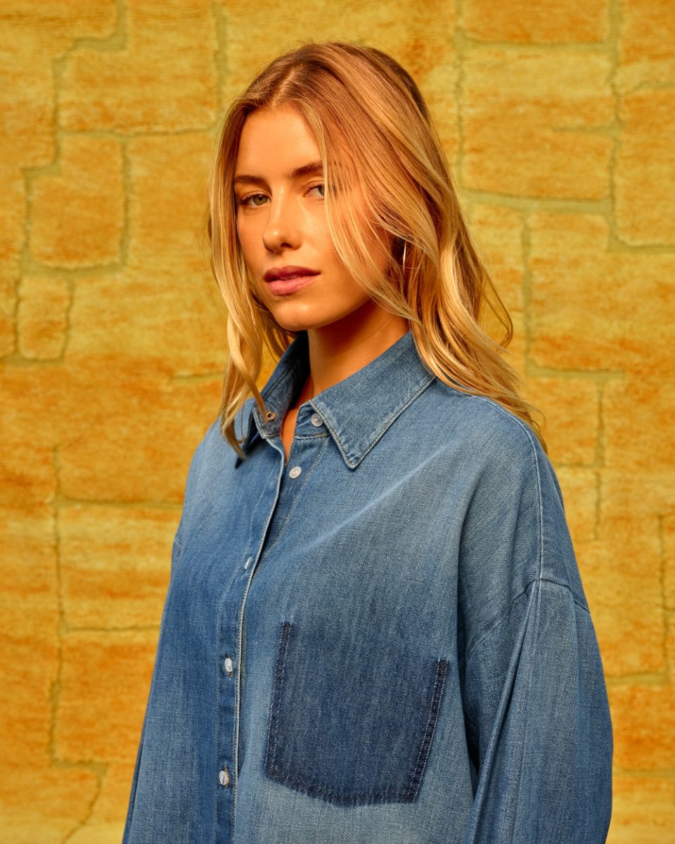 SEA ME HAPPY COOPER DENIM WASHED BLOUSE