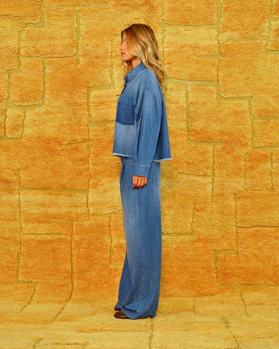 SEA ME HAPPY COOPER DENIM WASHED BLOUSE