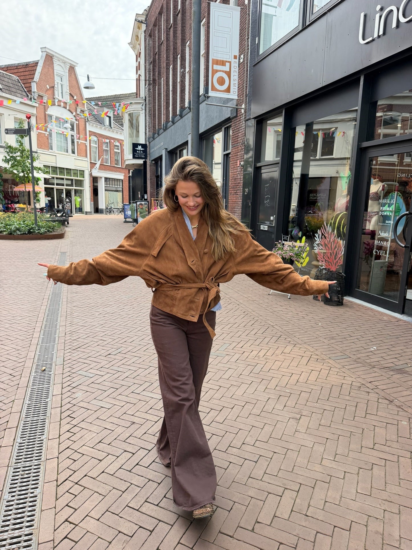 MOTHER DENIM - UNDERCOCER SNEAK - CHOCOLATE/BROWN