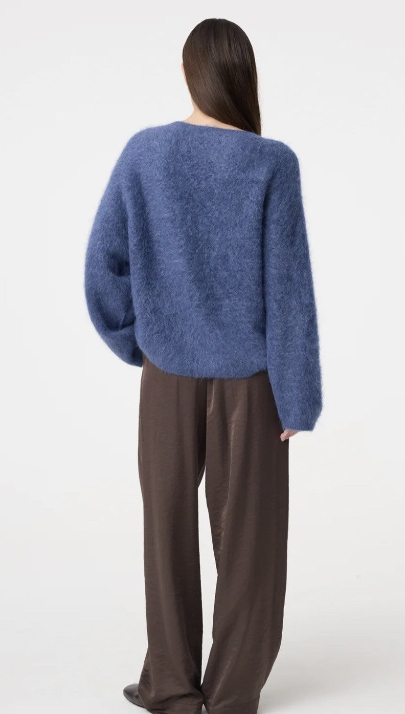 KNIT-TED AMALIA PULLOVER - MID BLUE