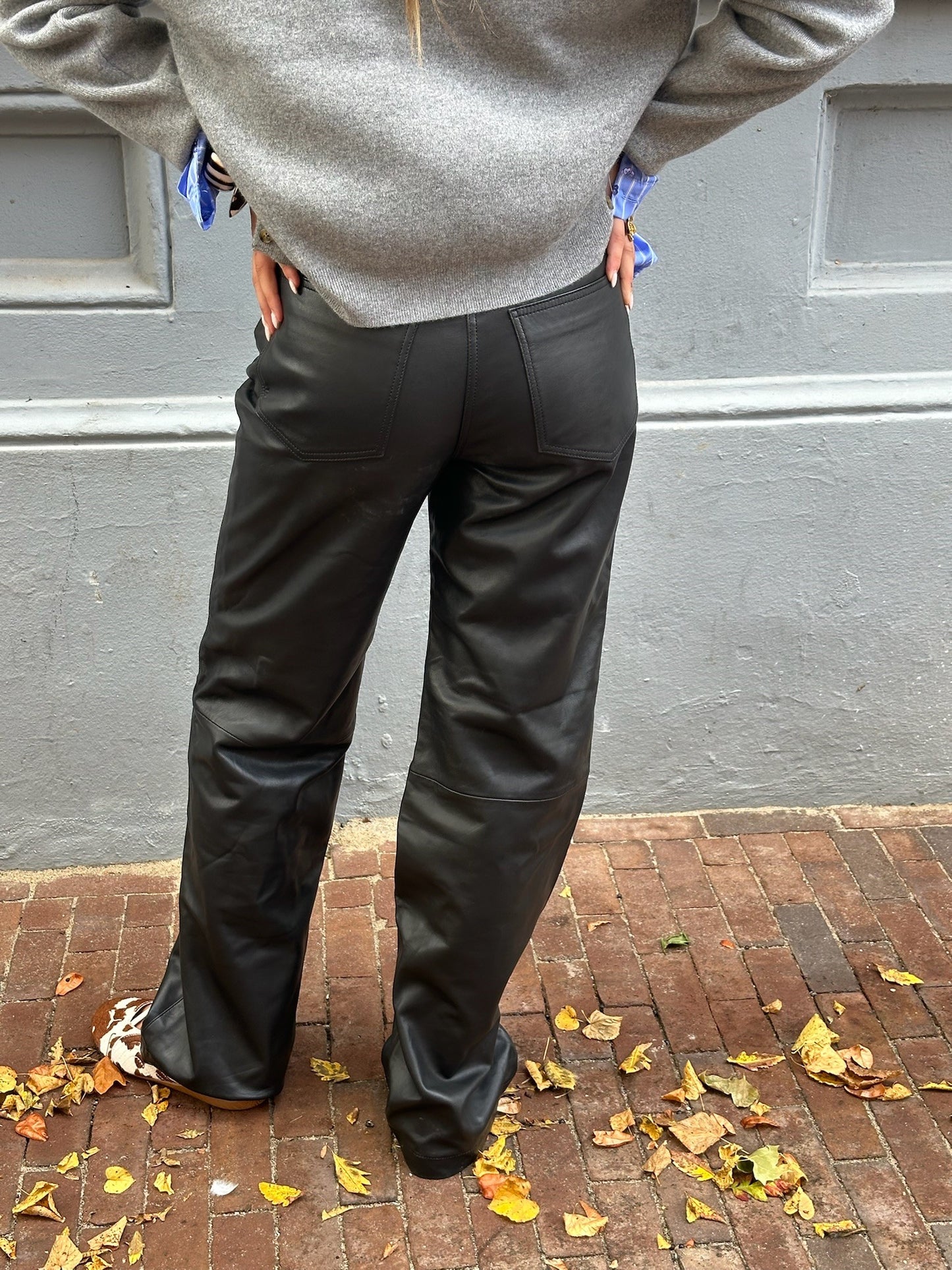 ROTATE STRAIGHT LEATHER PANTS -ZWART