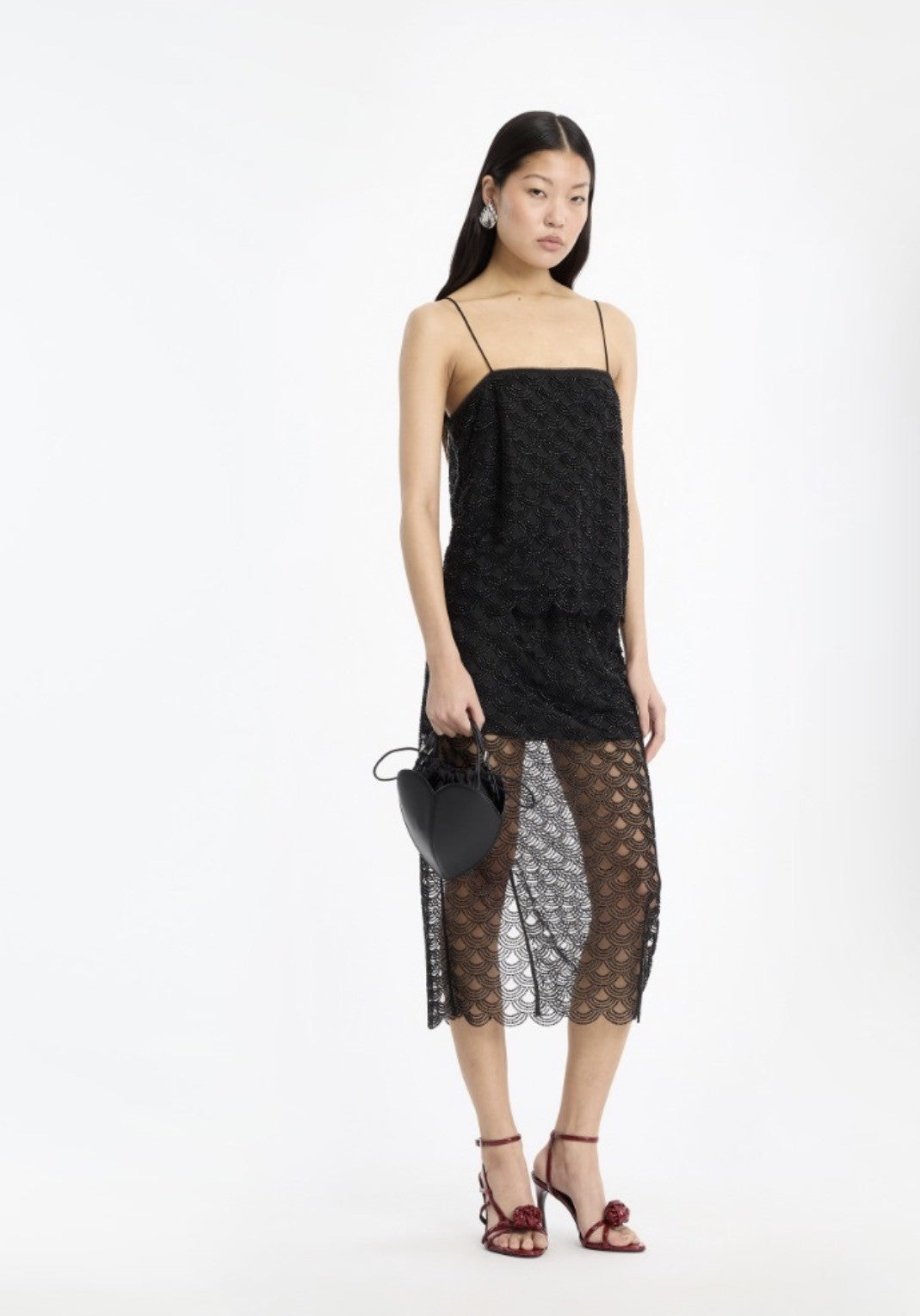 ROTATE SEQUINS SLIP TOP -BLACK